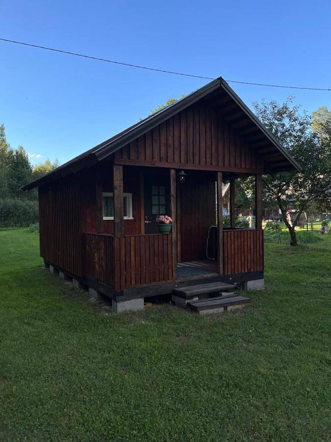 Camping für 4 Personen, mit Terrasse und Ausblick sowie Garten in Estland