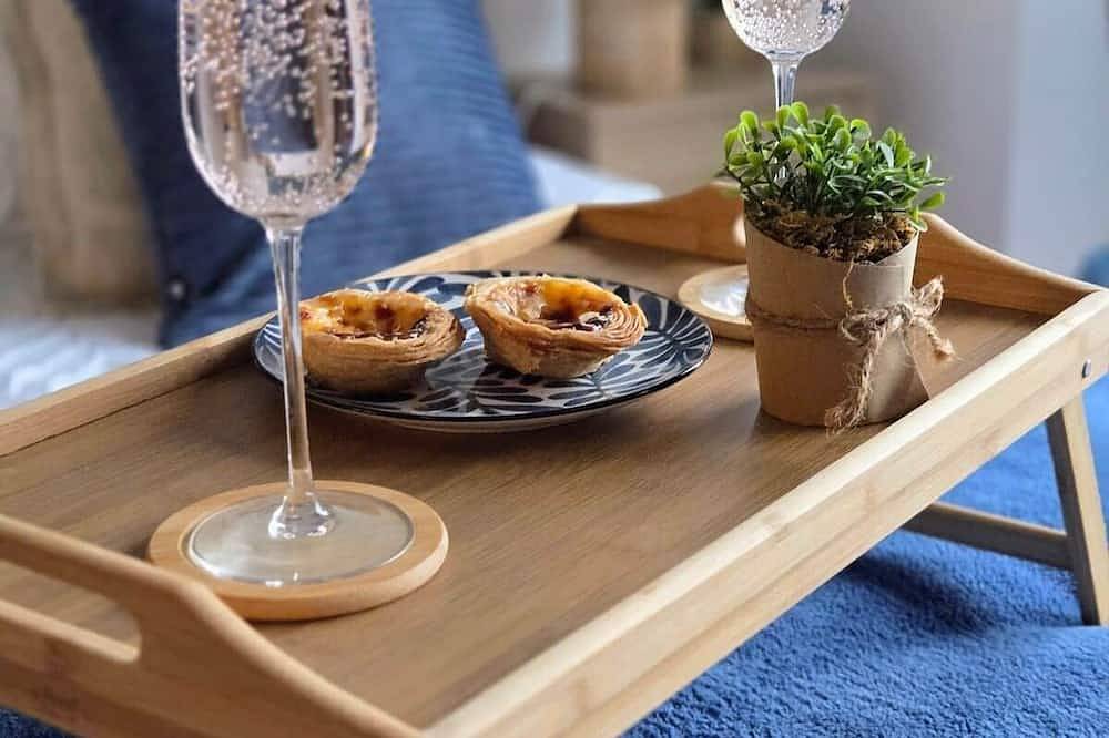 Appartement entier, \"Studio Bleu\": esprit bord de mer in Éguilles, Côte méditerranéenne (France)