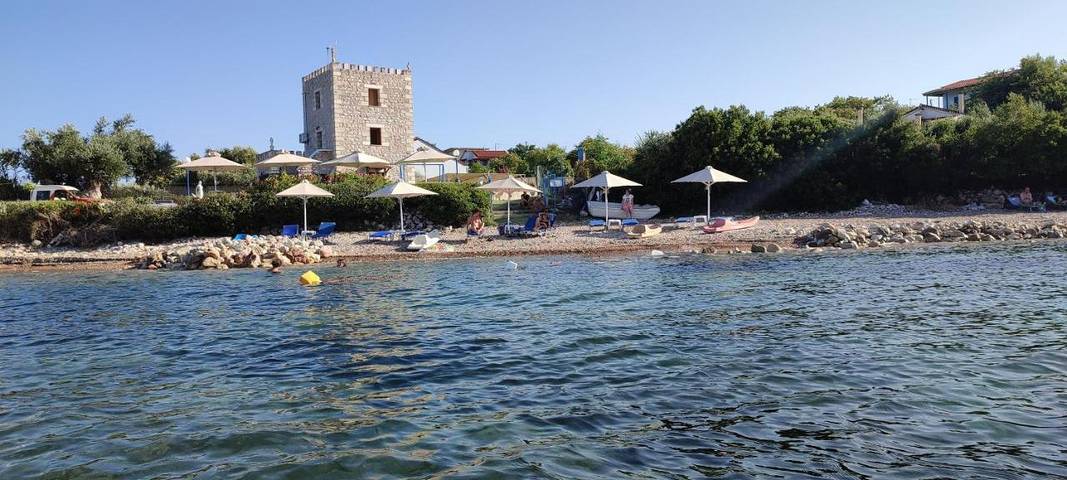 Appartement de vacances pour 5 personnes, avec jardin ainsi que terrasse et vue