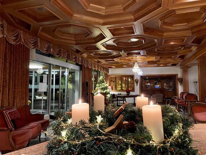 Hôtel pour 4 personnes, avec piscine et sauna ainsi que jardin et vue, animaux acceptés dans Thermes Du Grand Hotel Regina - 2