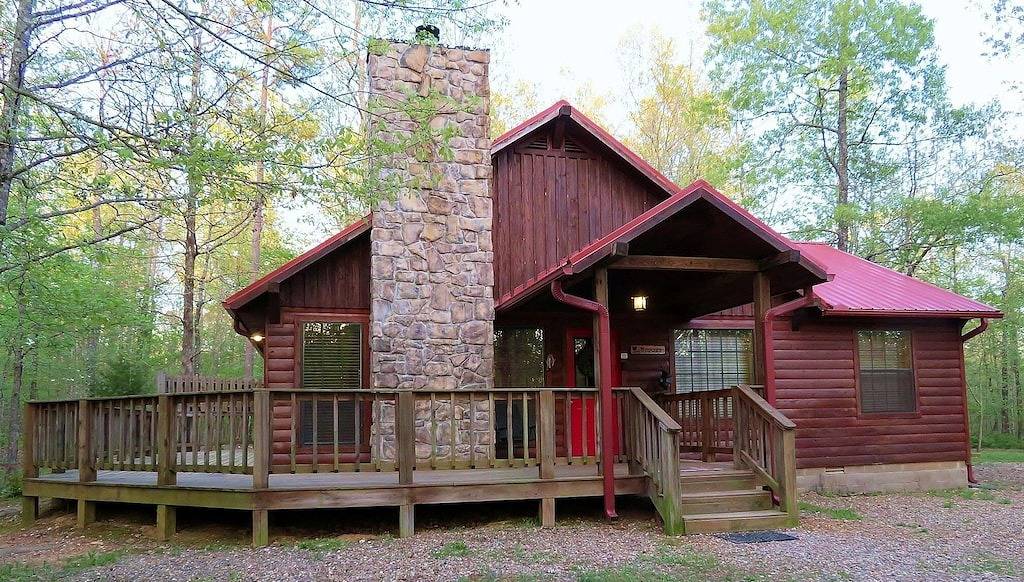 Lake House for 6 Guests in Broken Bow, Oklahoma