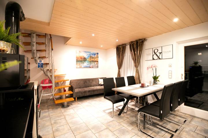 Ferienhaus für 10 Personen, mit Terrasse und Garten in den Ammergauer Alpen - 2