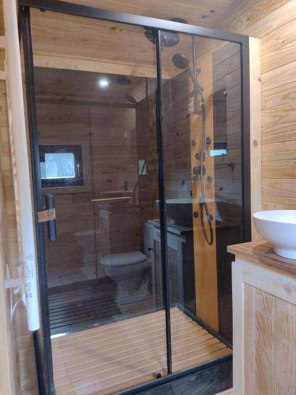 Gîte pour 2 personnes, avec vue et jardin à Sens-Beaujeu - 4