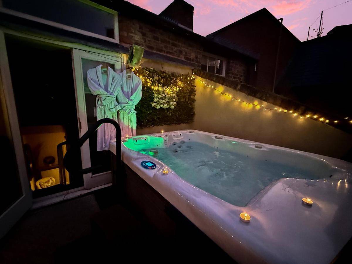 Entire apartment, Executive Three-Bedroom Apartment in Chester, Cheshire West and Chester