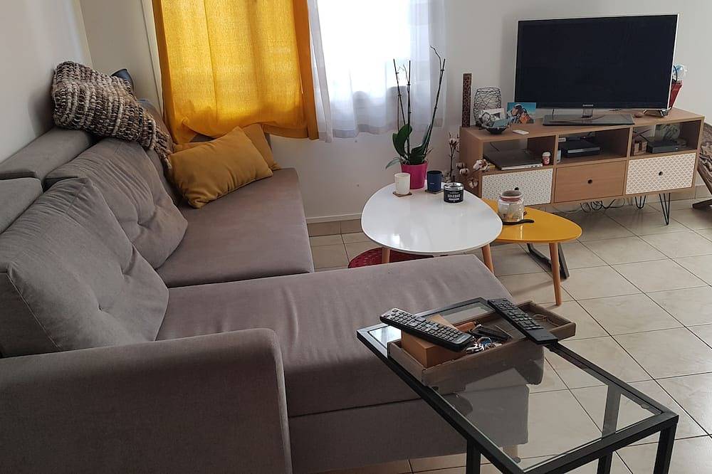 Appartement entier, Appartement Duplex avec très grande terrasse à 5 min à pied de la gare de Juvisy in Juvisy-sur-Orge, Essonne