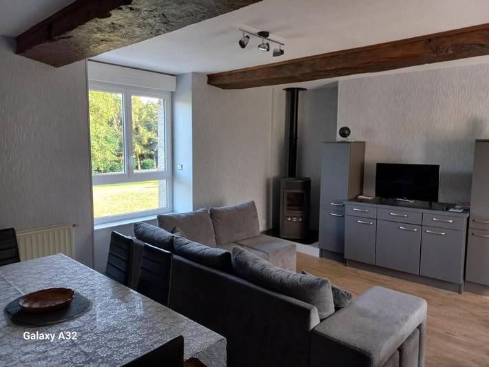 Gîte pour 6 personnes, avec piscine ainsi que jacuzzi et terrasse dans Condé-en-Normandie - 4
