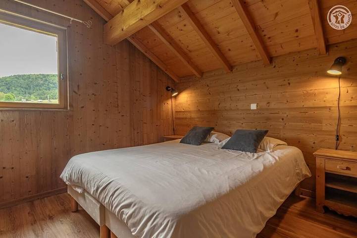 Location de vacances pour 15 personnes, avec terrasse ainsi que sauna et jacuzzi à La Compôte - 2