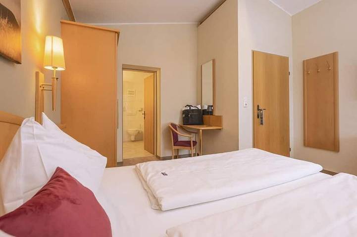 Ferienwohnung für 2 Personen, mit Terrasse und Garten sowie Pool und Sauna am Achensee - 2