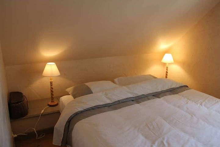 Freistehendes Ferienhaus in ruhiger Lage, 20 Km nördlich von Cluny in Champagny-sous-Uxelles, Region Chalon-sur-Saône