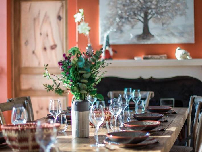 Location de vacances pour 15 personnes, avec terrasse ainsi que jardin et piscine à Parigné-l'Évêque - 4