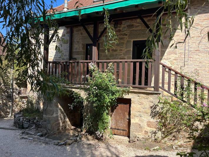 Location de vacances pour 9 personnes, avec piscine et balcon à Balaguier-d'Olt - 3