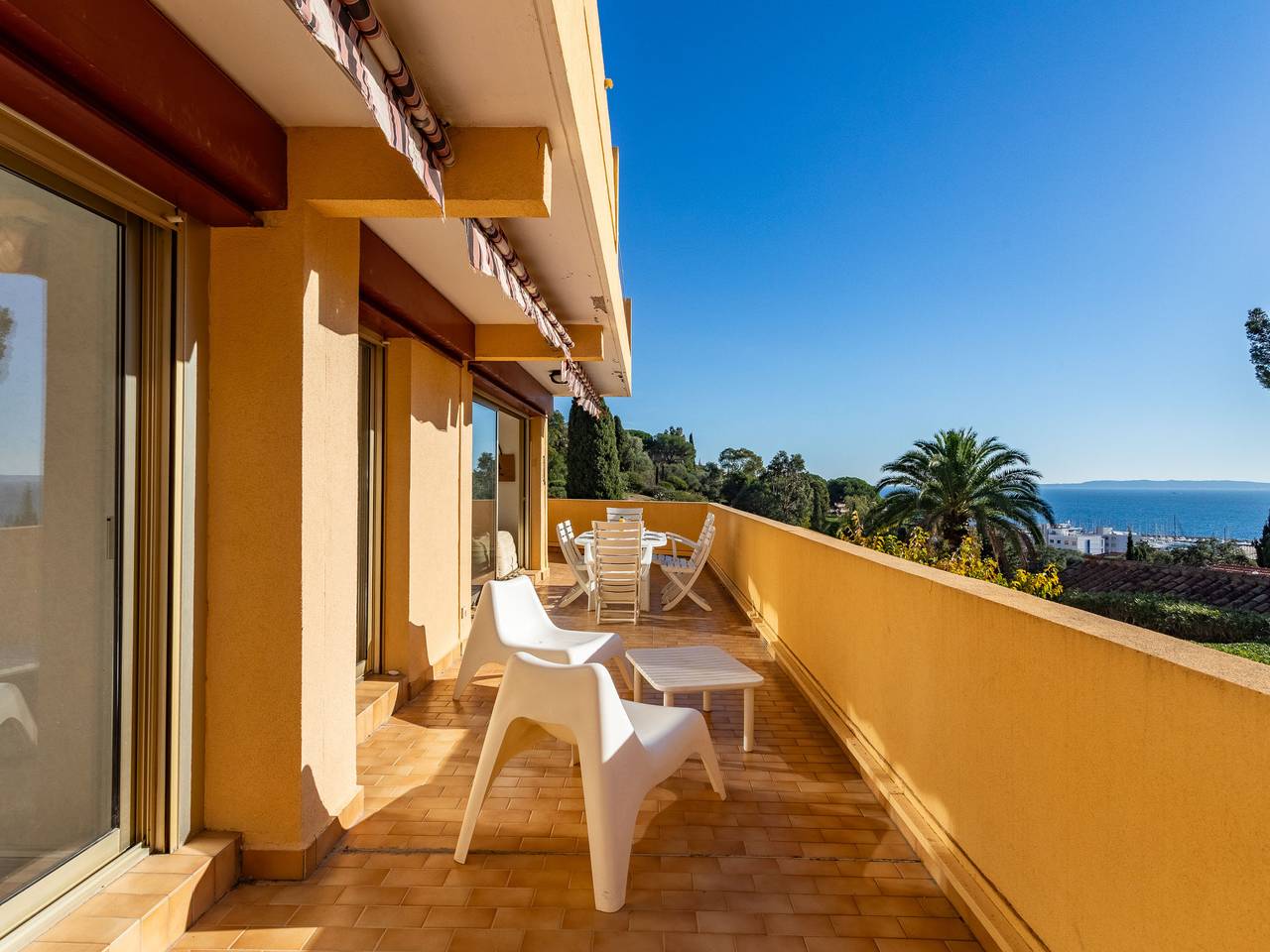 Ganze Wohnung, Cadet Rousse in Le Lavandou, Toulon Region