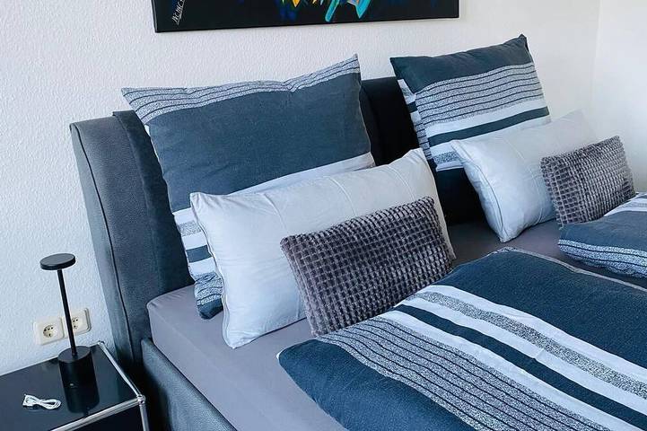 Ganze Wohnung, Arbeiten oder entspannen in Gevelsberg - 120 qm mit Klimaanlage & Balkon in Gevelsberg, Ennepe-Ruhr-Kreis