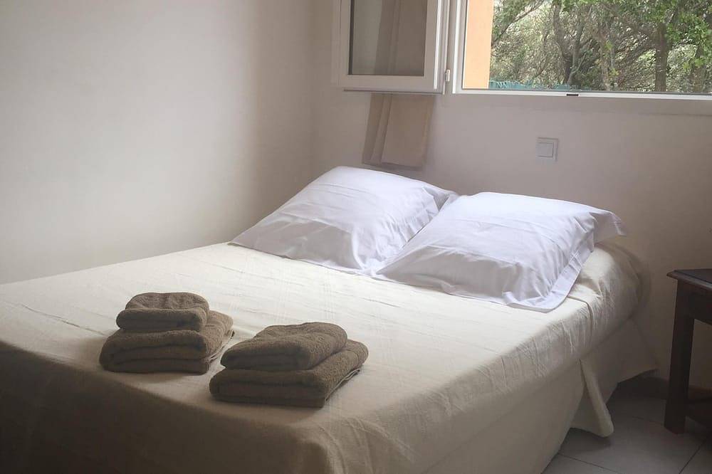 Ganze Wohnung, Wohnung mit Garten, schöne Wohnung in der Nähe des Stadtzentrums und des Strandes. in Monticello, Calvi und Umgebung