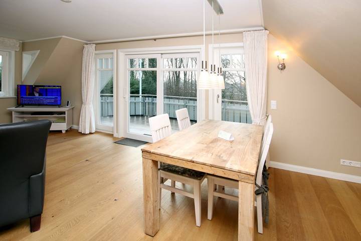 Ganze Wohnung, Komfort Ferienwhg. in Wyk, 4 Personen, Og in 2- Familienhaus, 3 Zimmer, ca. 65m² in Nordfriesische Inseln (Schleswig-Holstein) (Schleswig-Holstein), Wyk auf Föhr
