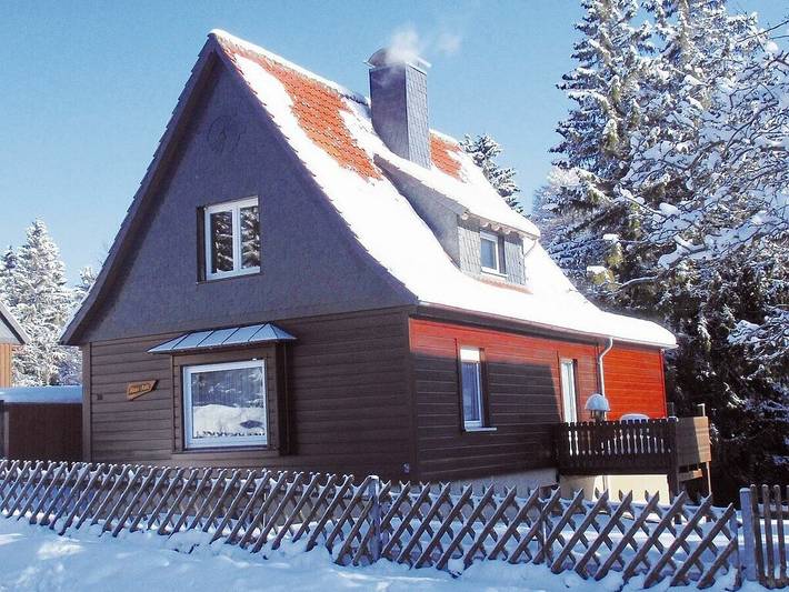 Ferienhaus für 5 Personen, mit Terrasse und Sauna sowie Garten, mit Haustier