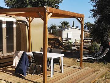 Camping pour 4 Personnes dans Roquebrune-sur-Argens, Région de Draguignan, Photo 2