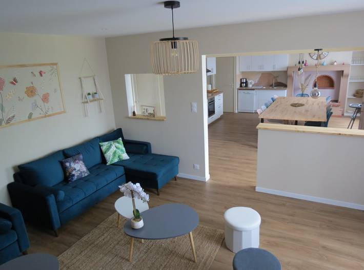 Gîte pour 15 personnes, avec piscine ainsi que jardin et terrasse dans Saint-Amand-Montrond - 4