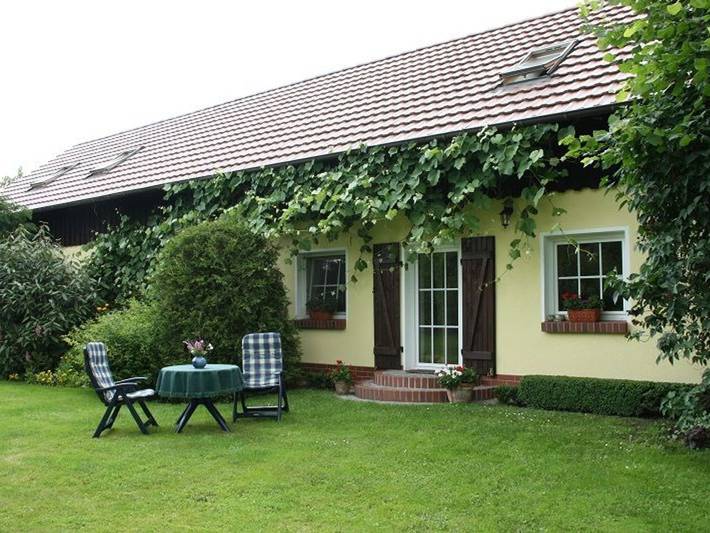 Ferienwohnung für 2 Personen, mit Terrasse und Garten sowie Sauna und Seeblick im Spreewald