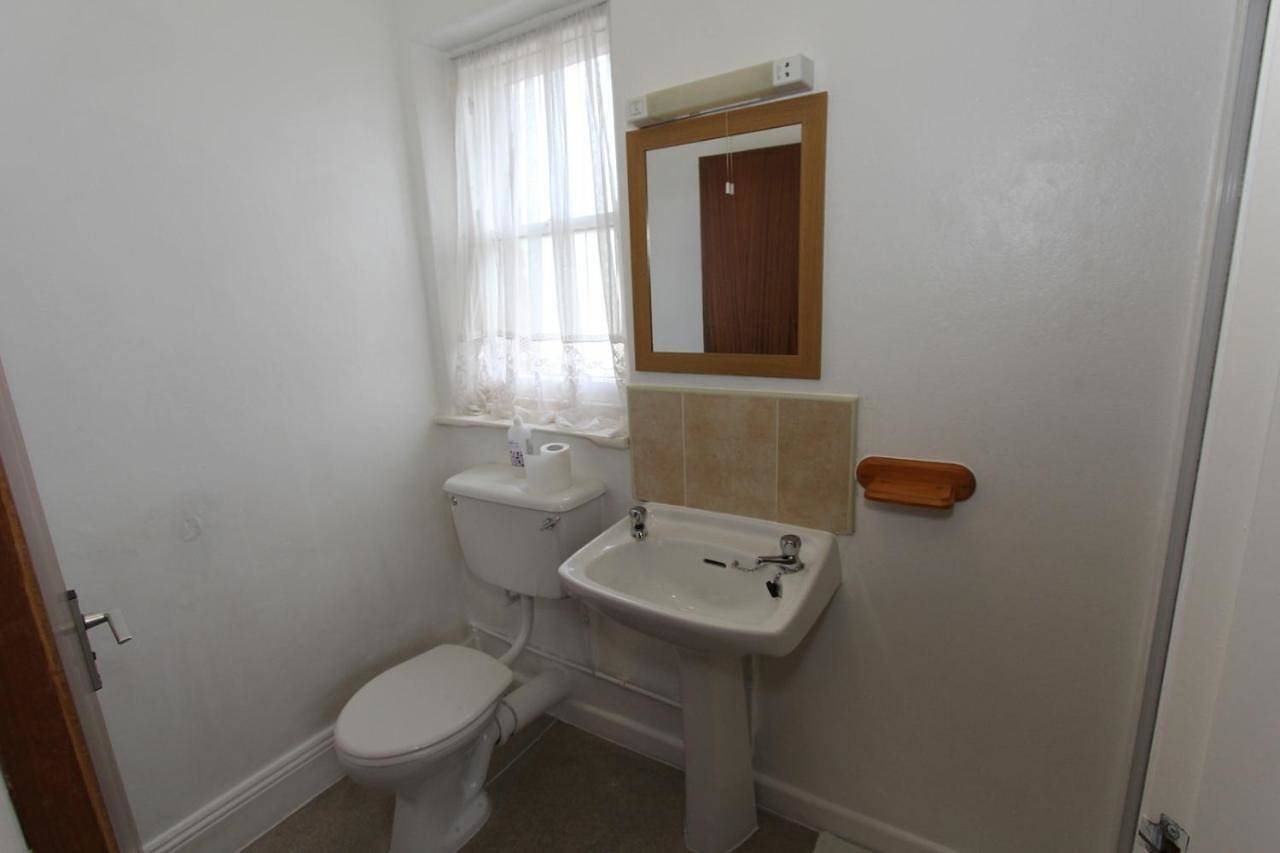 Twin Room - Second Floor in Colwyn Bay, Conwy region