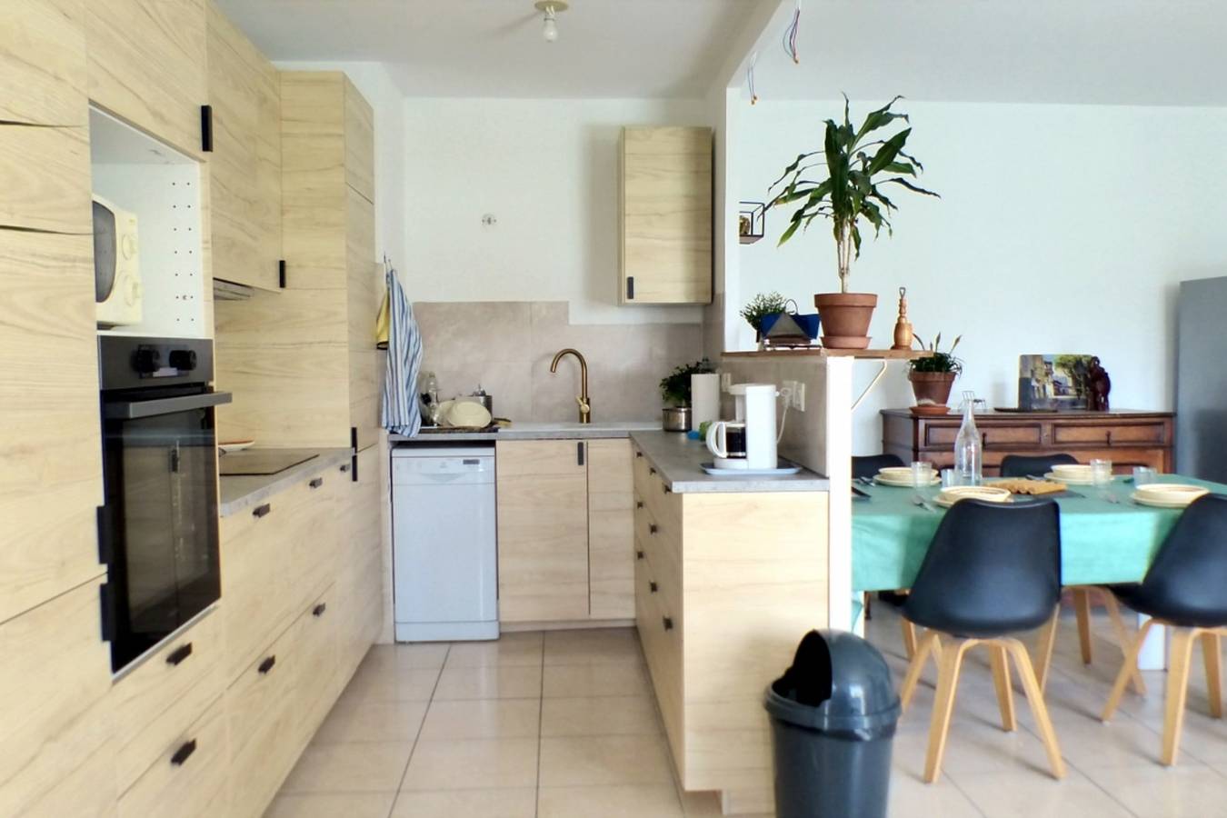 Ganze Wohnung, Ferienwohnung für 5 Personen mit Balkon in Toulon, Toulon Region