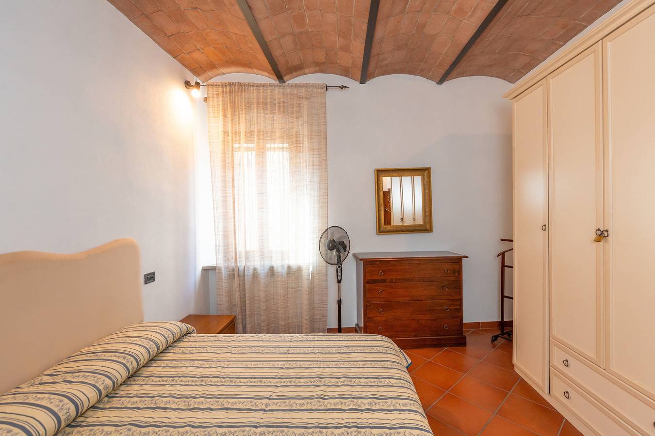 Ganze Wohnung, Apartment 'Leonardo' mit privater Terrasse, Wlan und Klimaanlage in Suvereto, Etruskische Küste