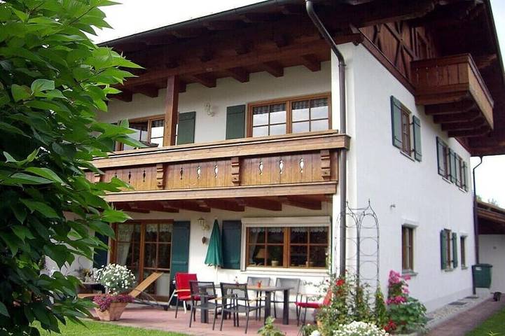 Ferienhaus für 2 Personen, mit Balkon in Halblech