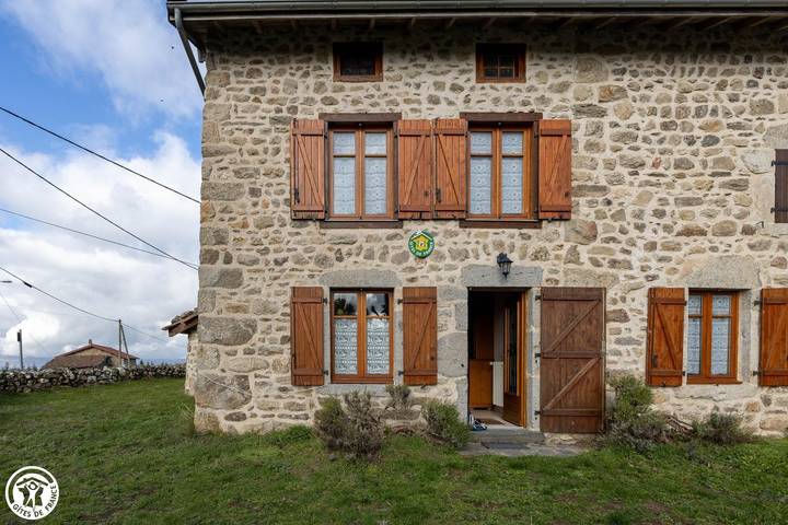 Gîte pour 6 personnes, avec Jardin et Vue