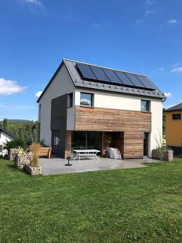 Gîte pour 8 personnes, avec terrasse ainsi que jardin et sauna à Aubure