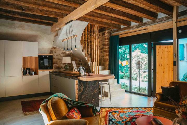 Ferienhaus für 6 Personen, mit Terrasse und Whirlpool sowie Garten und Ausblick