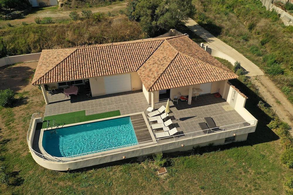 Villa pour 12 Personnes dans Sari-Solenzara, Arrondissement de Sartène