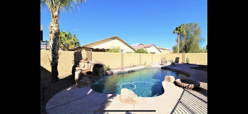 Vacation rental for 6 people in San Tan Valley