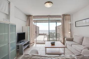 Apartment for 4 People in Granadilla de Abona, South Tenerife, Photo 2