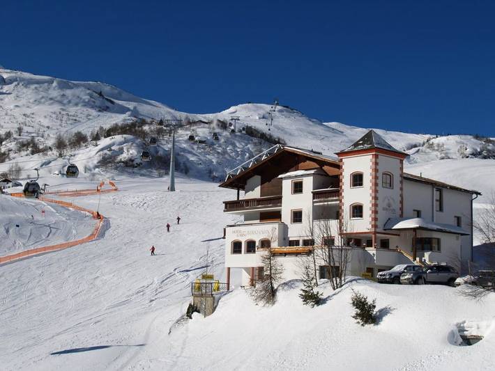 Hotel für 5 Personen, mit Balkon und Terrasse sowie Sauna und Ausblick in Galtür