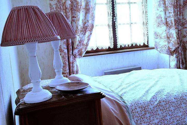 Location de vacances pour 4 personnes, avec terrasse et jardin à Genêts - 3