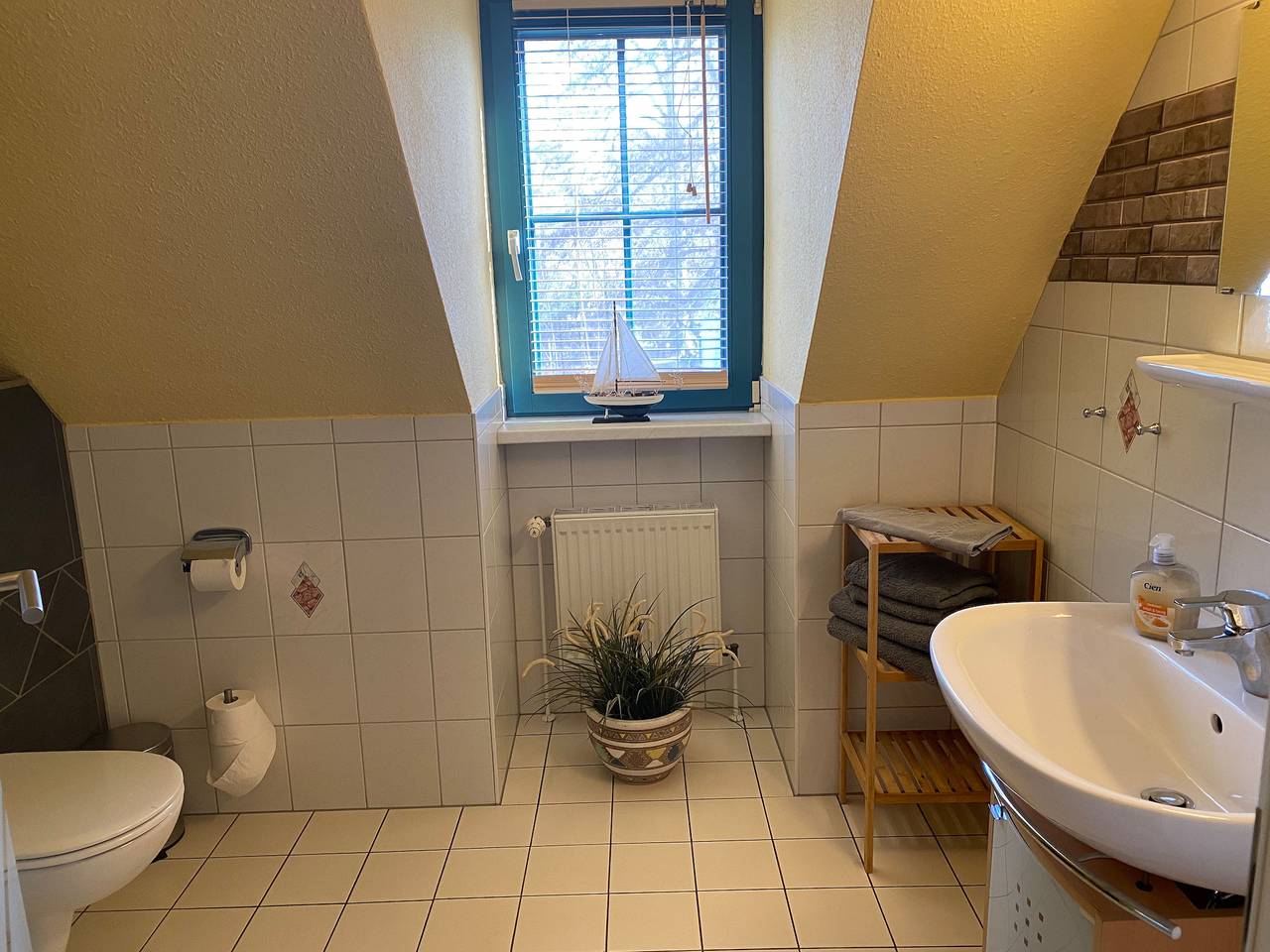 Appartement entier, Appartement de vacances pour 3 personnes avec terrasse in Prerow, Péninsule Fischland-Darss-Zingst