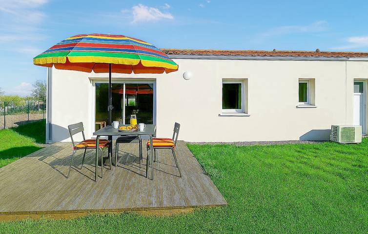 Location de vacances pour 4 personnes, avec Terrasse et Jardin à La Jonchère