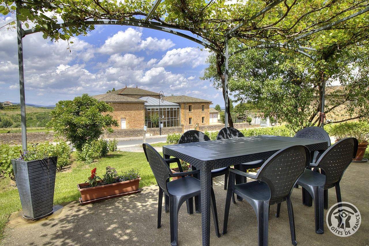 Gîte l'Amandier in Salles-Arbuissonnas-en-Beaujolais, Beaujolais