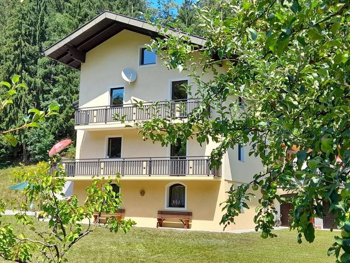Ferienwohnung für 3 Personen, mit Garten und Ausblick