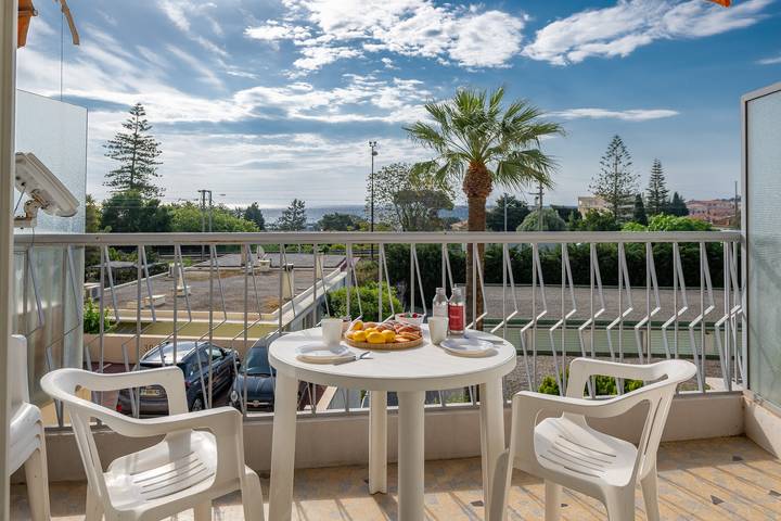 Ferienwohnung für 4 Personen, mit Balkon und Terrasse in Beaulieu-sur-Mer