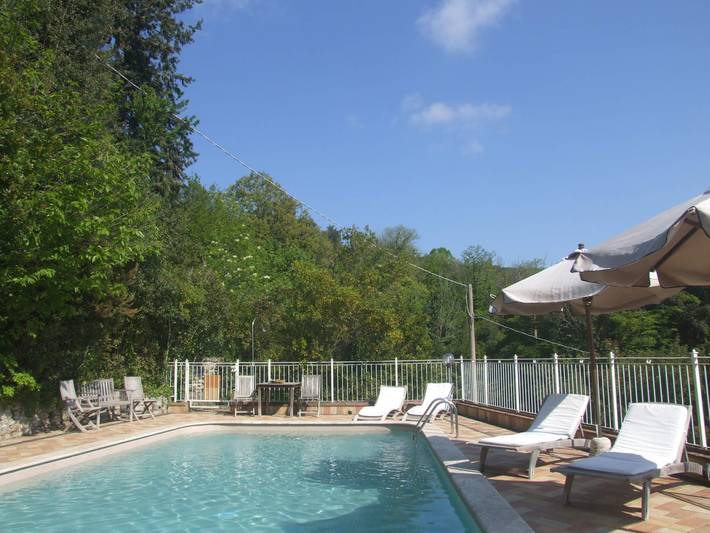 Appartamento per 5 persone, con Terrazza e Giardino nonché Piscina a Sassetta