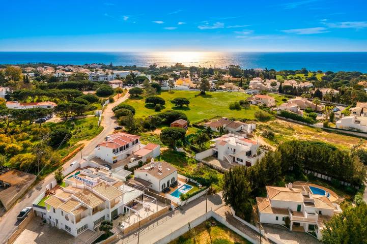 Casa das Conchas V4, Praia da Coelha in Albufeira e Olhos de Água, Faro Distrikt