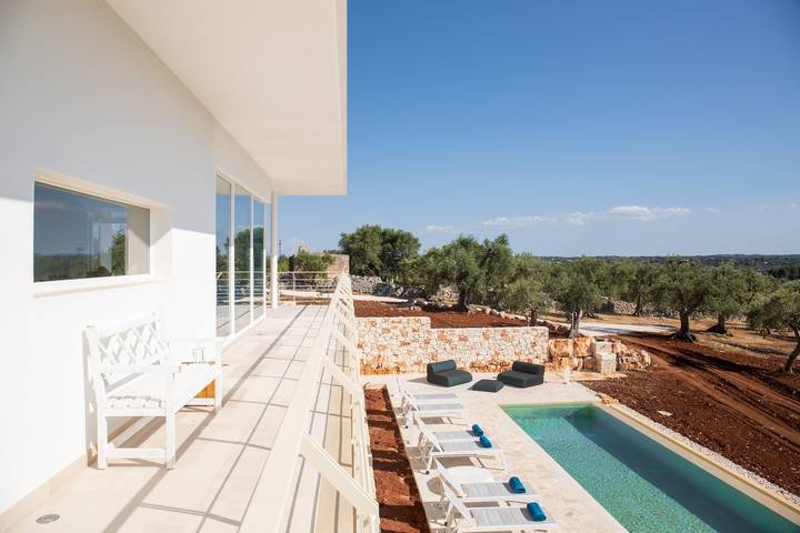 Holiday Home 'Villa Panitria' with Pool, Garden & Wi-Fi in Ostuni, Salento
