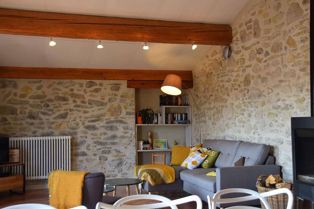 Entire apartment, Charming cottage and pool in the center of the Cathar Country/Carcassonne in Limoux region