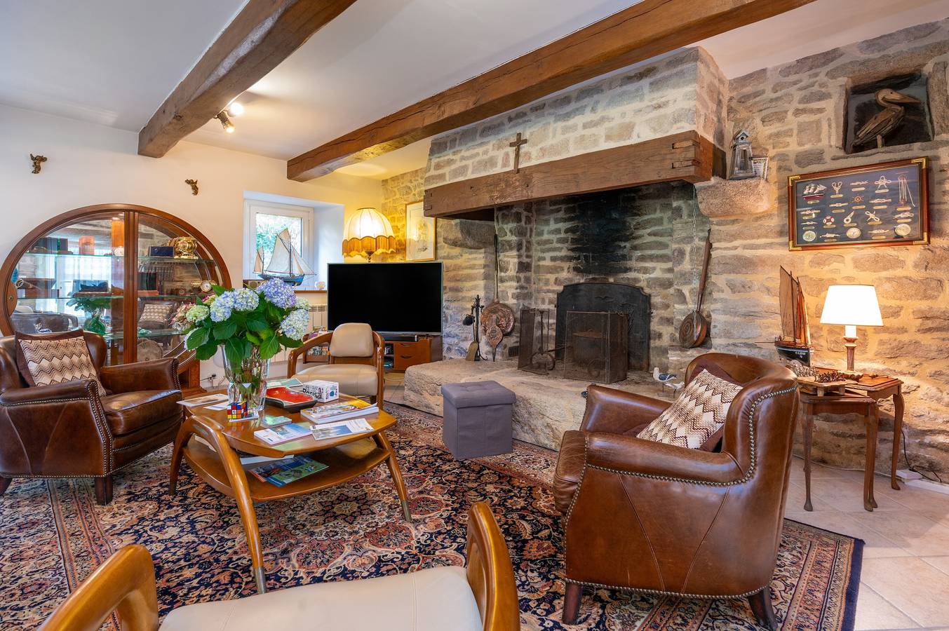 Ferienhaus 'Ty Al Louarn – Pool – Spa' mit privater Terrasse, gemeinsamem Garten und Wlan in Brech, Côte des Mégalithes
