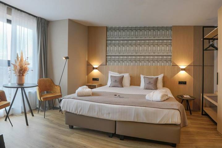 Hôtel pour 2 personnes, avec jardin ainsi que piscine et sauna, animaux acceptés