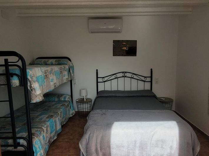 Location de vacances pour 3 personnes, avec jardin ainsi que terrasse et vue, animaux acceptés à Amposta - 4