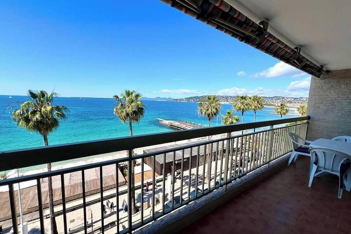 Ferienwohnung für 4 Personen, mit Balkon in Antibes