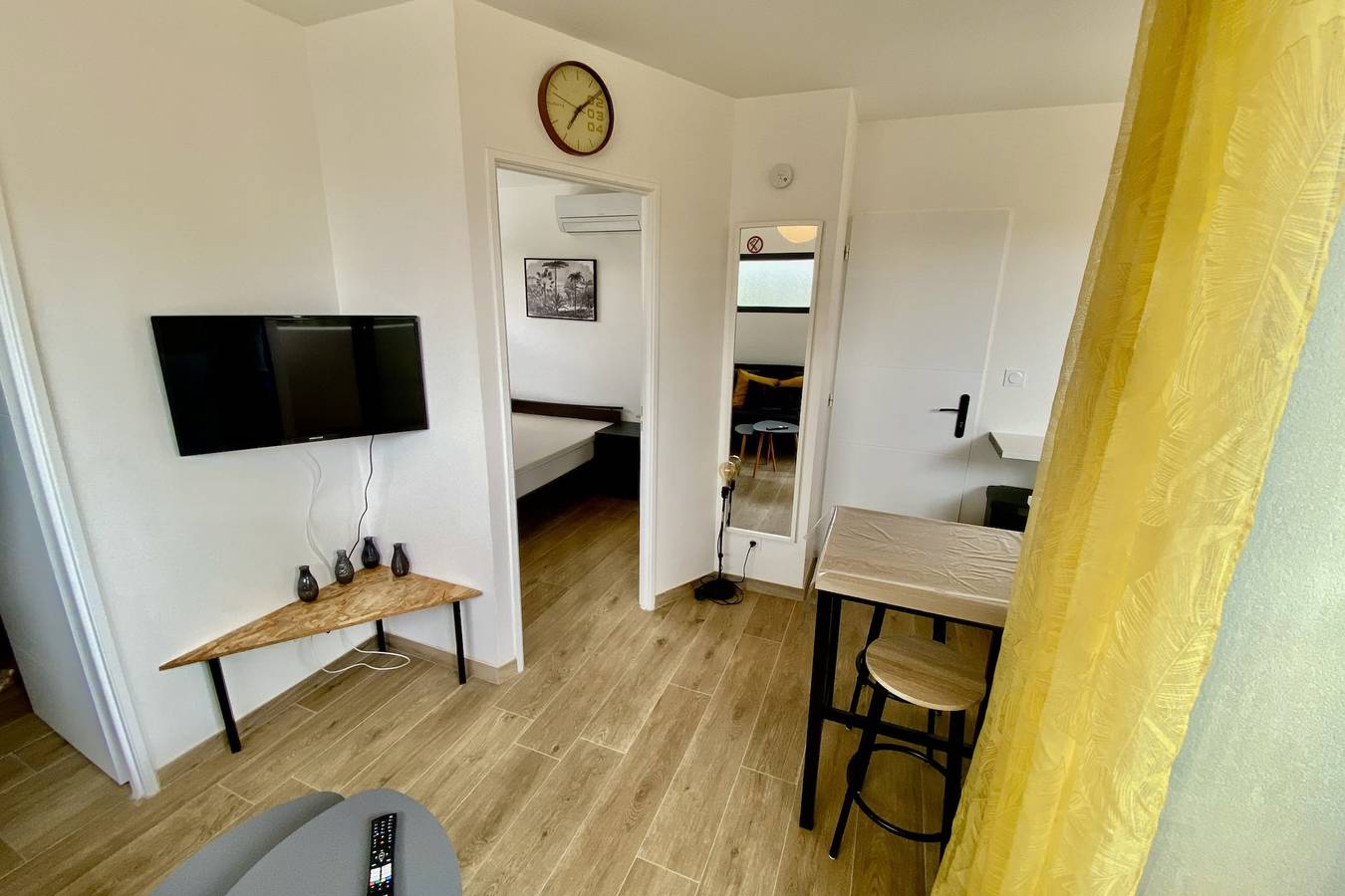 Ganze Wohnung, Ferienwohnung für 3 Personen mit Balkon in Saint-Jean-de-Védas, Côte d'Améthyste