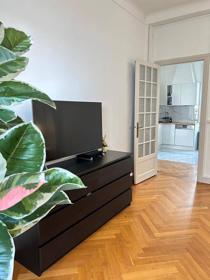Gîte pour 8 personnes, avec vue et terrasse dans Gare de Nice ville - 3